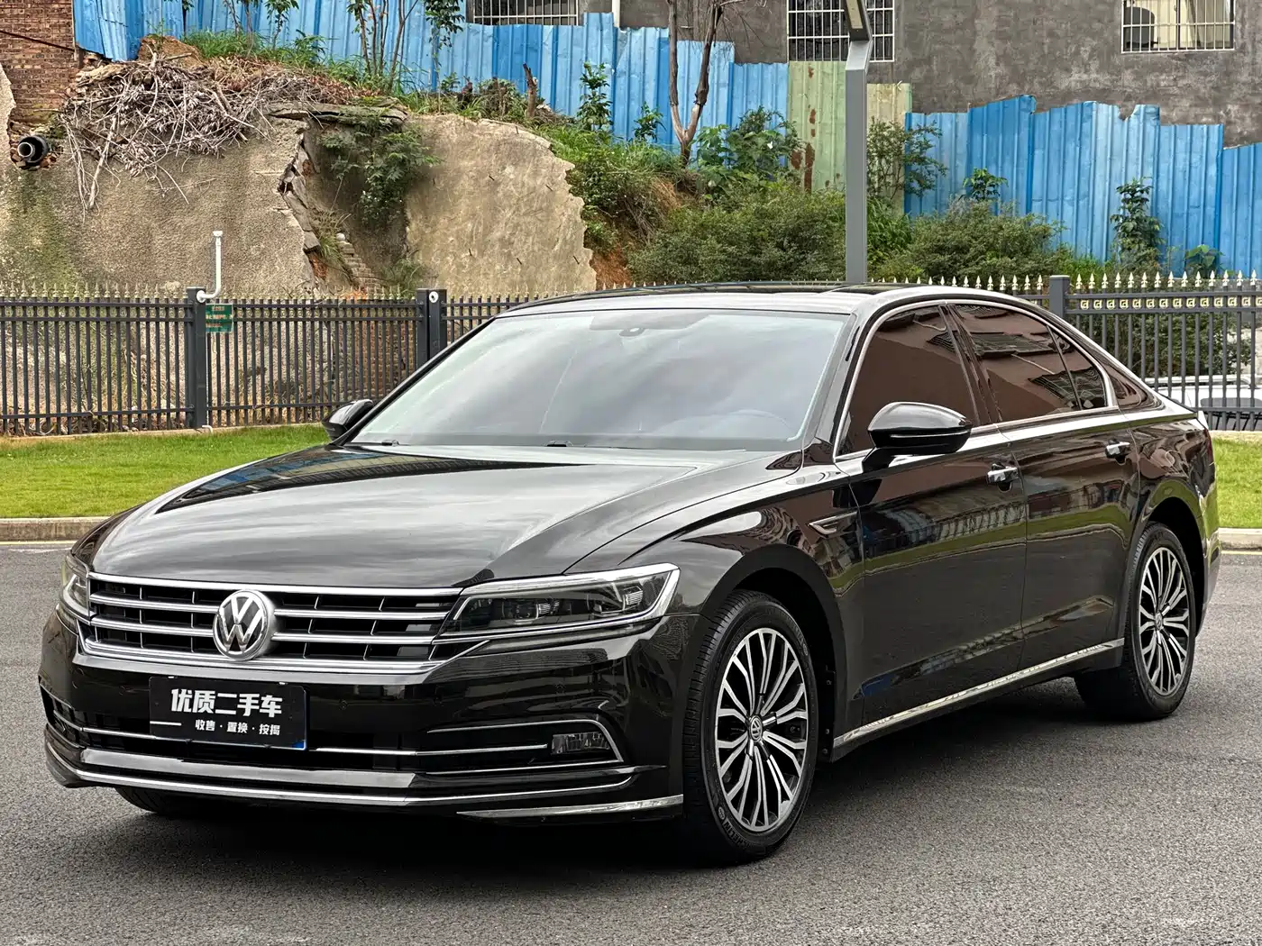 Volkswagen Phideon 2018 Facelift 380TSI FWD Business