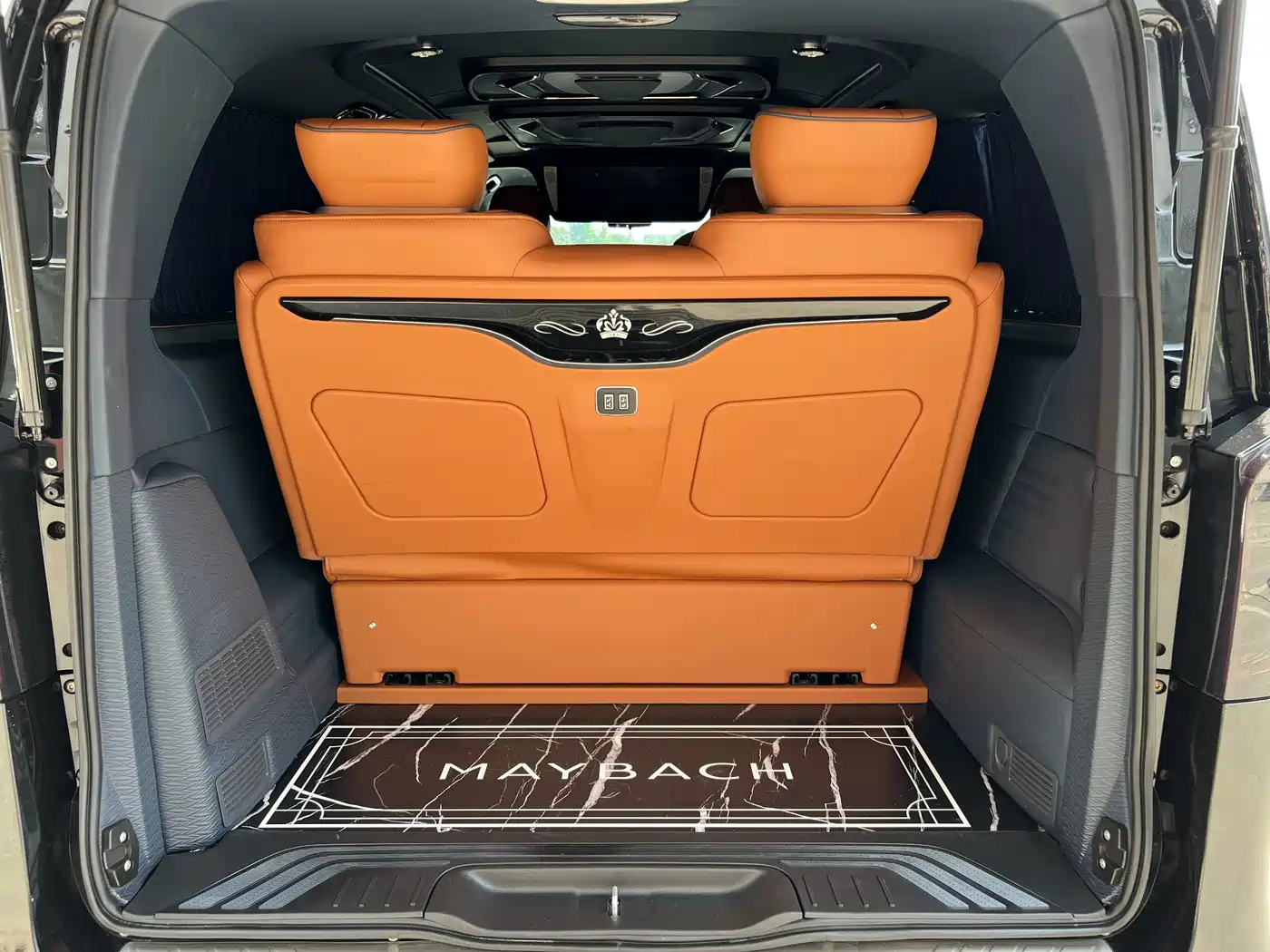 Mercedes-Benz Vito 2023 2.0T Business 7-Seater фото 9