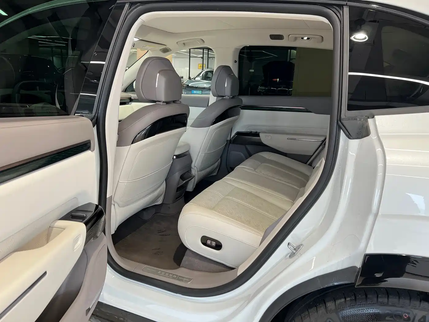 ZEEKR EXTREME KRYPTON 7X