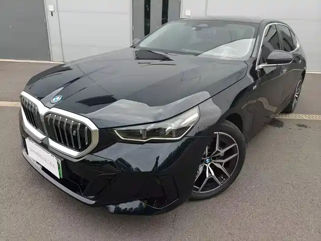 BMW i5 2025 eDrive 35L M Sport Package — фото 1