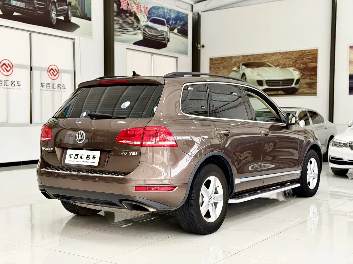 Volkswagen Touareg 2011 3.0TSI Comfort фото 2