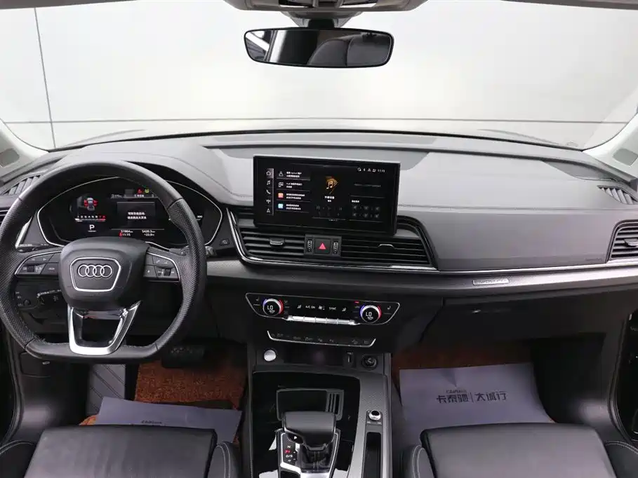 Audi Q5L 2022 45T Luxury Dynamic фото 4