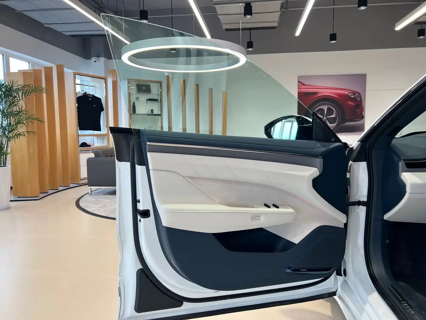 ZEEKR EXTREME KRYPTON 001