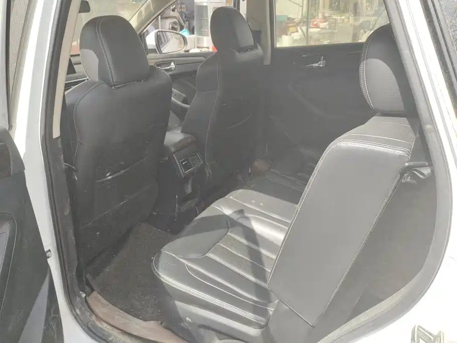 Dongfeng Fengguang Fengguang 580 2018 2017 1.5T CVT Smart Edition