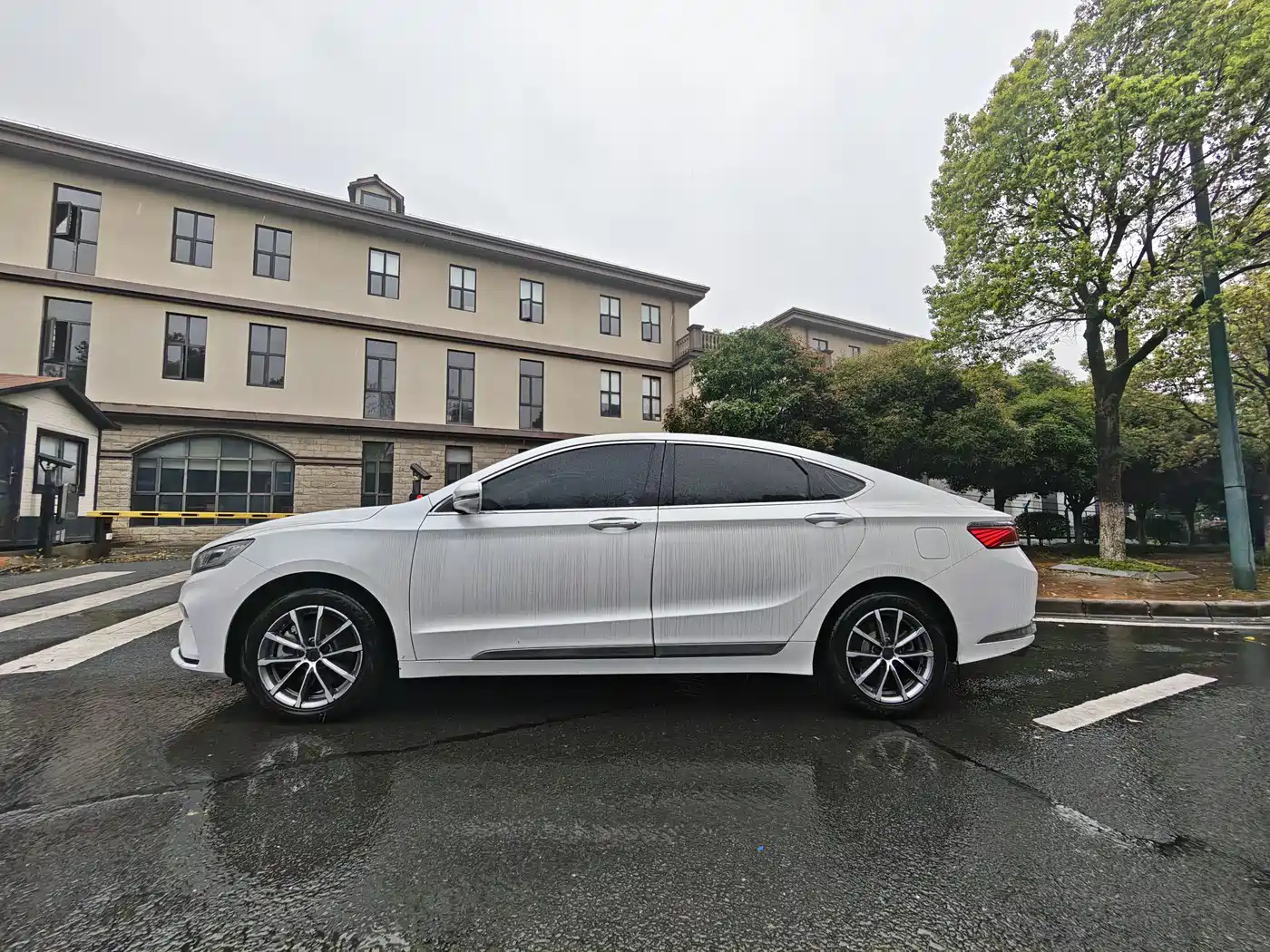 GEELY AUTOMOBILE BORUI