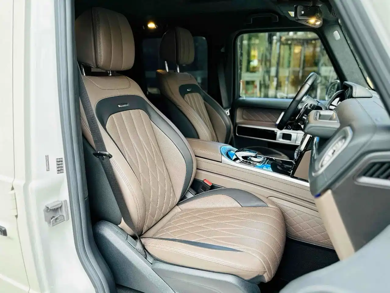 Photo 11 - Mercedes-Benz G-Class AMG