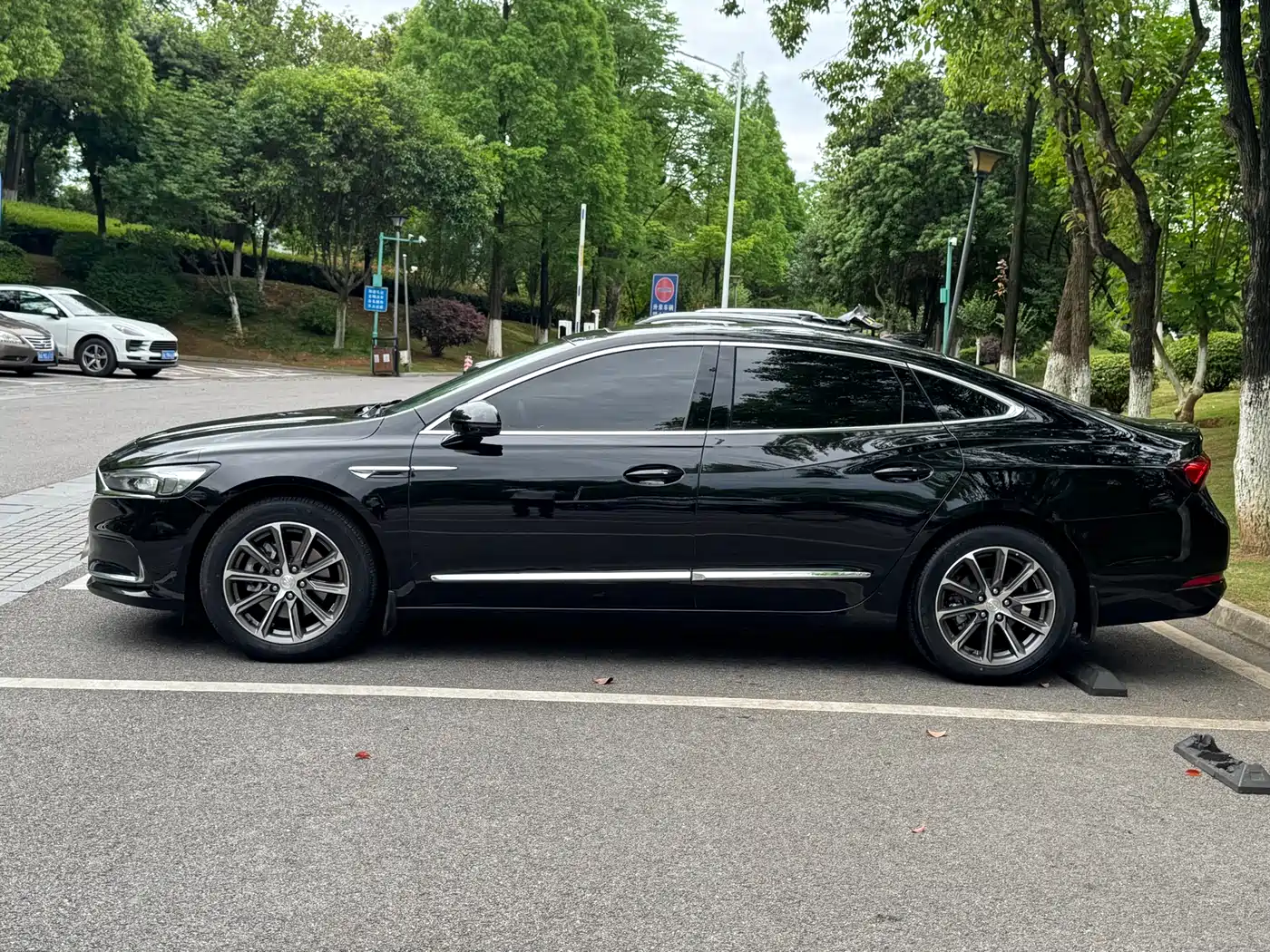 BUICK LACROSSE