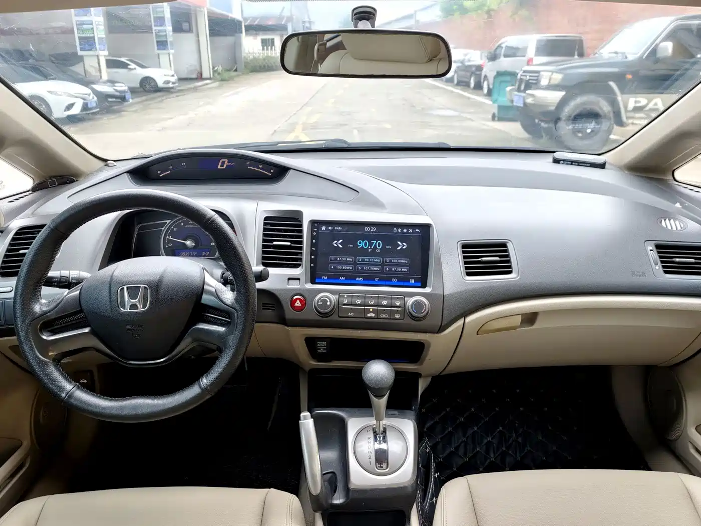 CIIMO CIIMO 2012 2012 1.8L Automatic