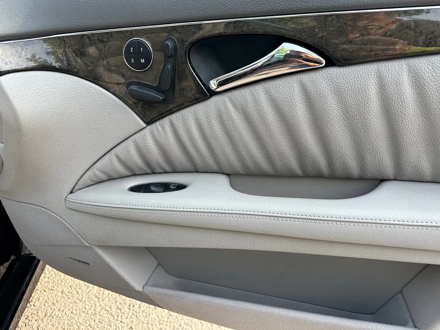 Mercedes-Benz E-Class 2005 E 280 фото 20