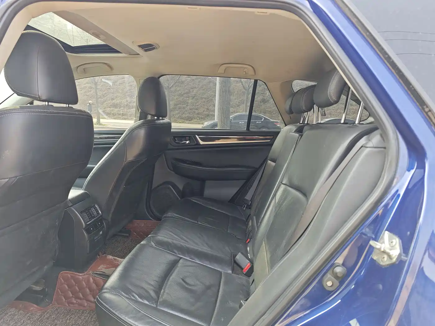 Subaru Outback 2016 2.5i Luxury Navigation Edition фото 13
