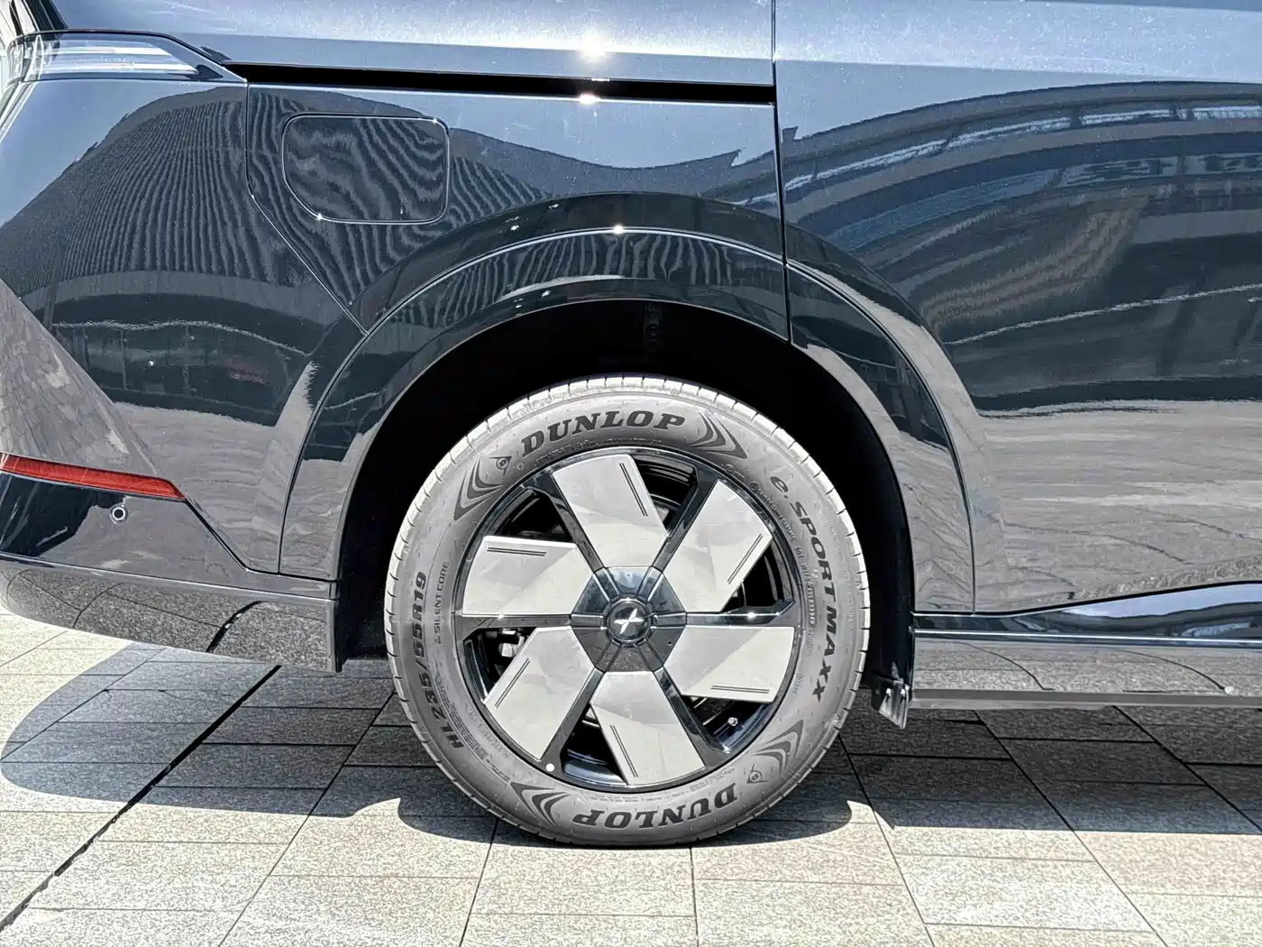 XPeng X9 2025 2024 640 AWD High Performance Max