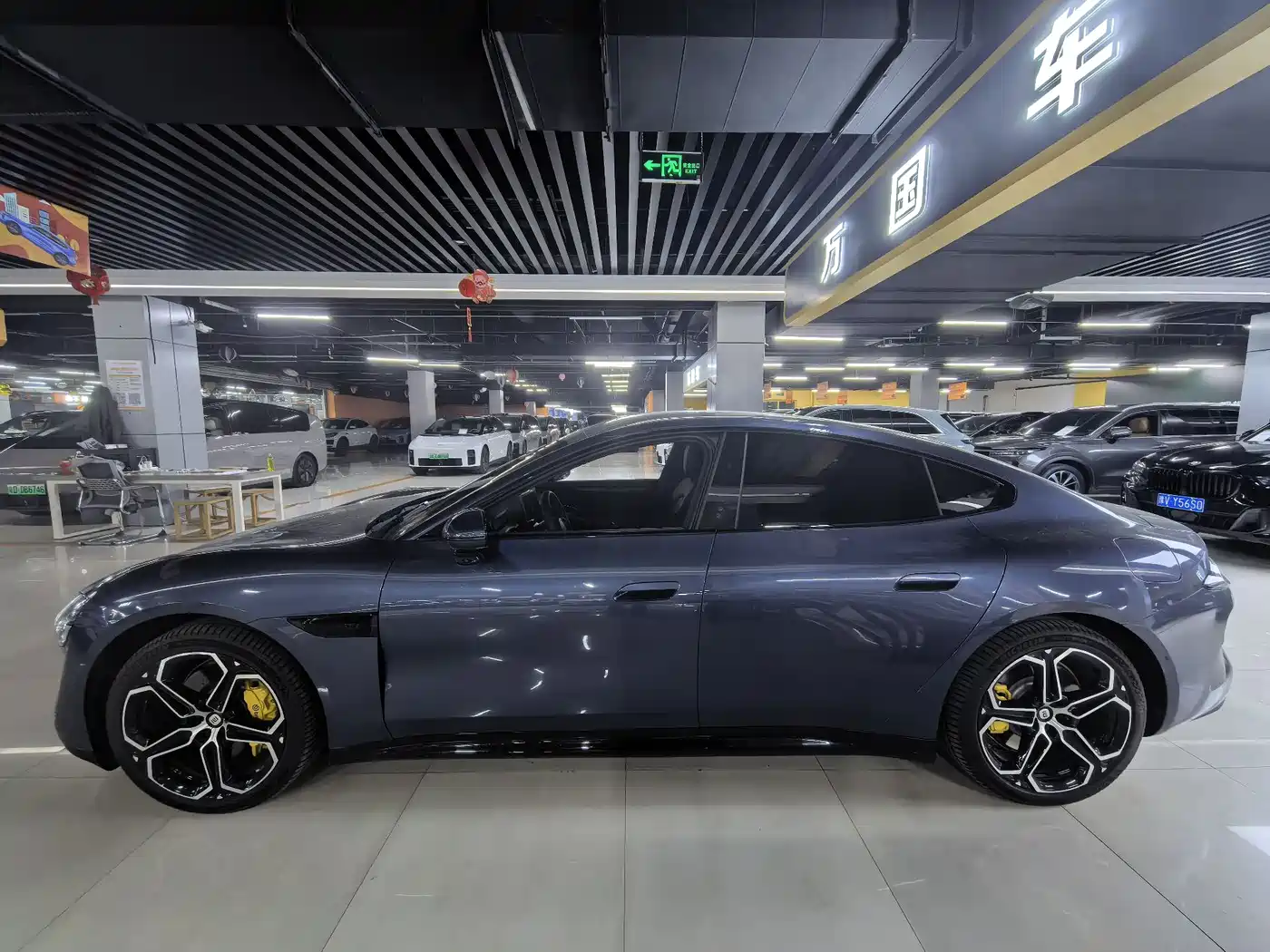 XIAOMI CAR XIAOMI SU7