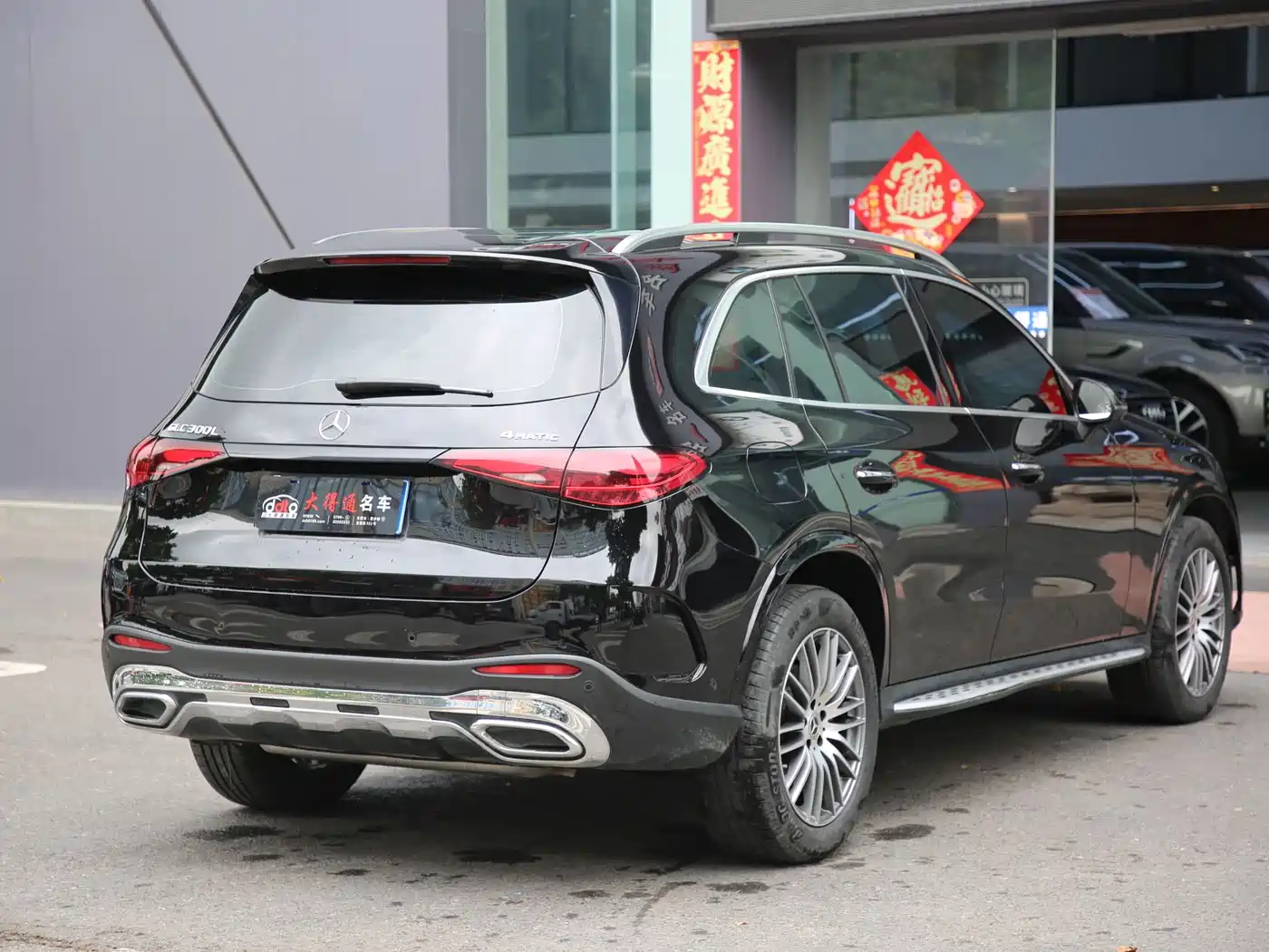Mercedes-Benz GLC 2024 GLC 300 L 4MATIC Dynamic 5-seater фото 3