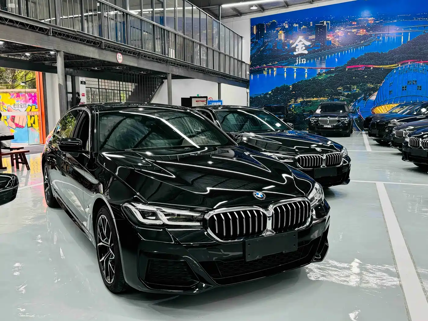BMW 5 Series 2021 530Li Premium M Sport Package фото 3