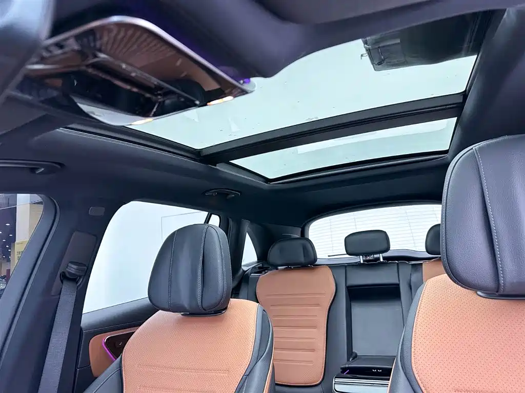 Mercedes-Benz GLC 2023 Facelift GLC 260 L 4MATIC Luxury 5-Seater фото 18