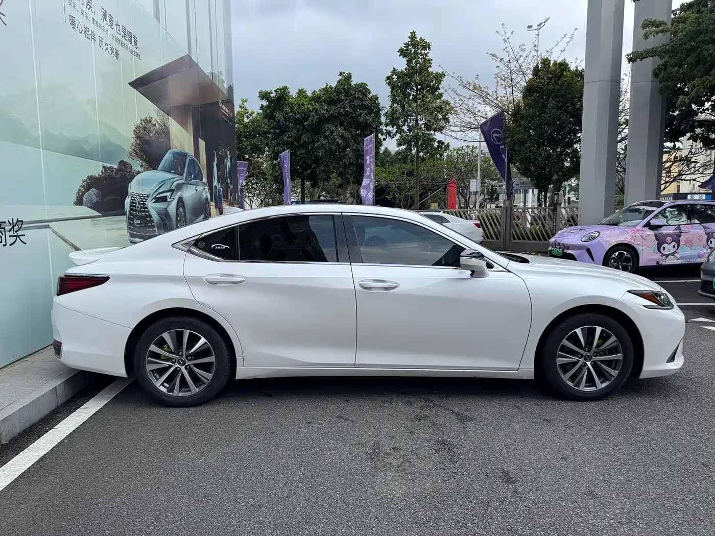 Lexus ES 2018 300h Excellence Edition China V фото 13