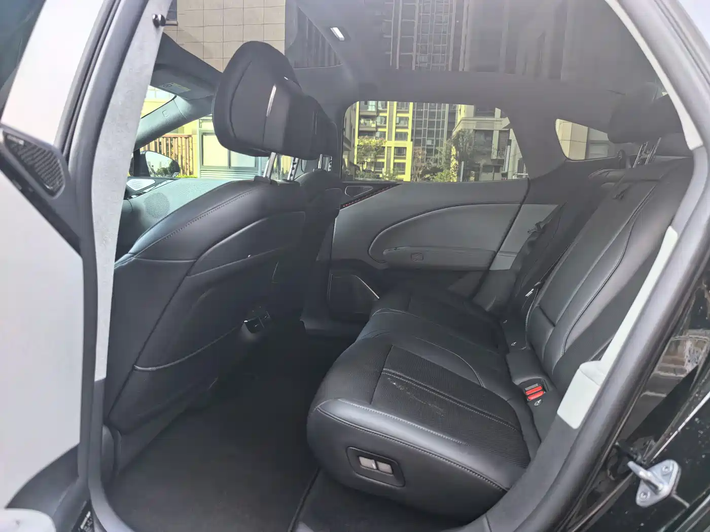 ZEEKR EXTREME KRYPTON 007