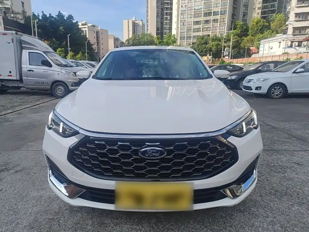Ford Escort 2022 2021 1.5L Automatic Diamond Edition