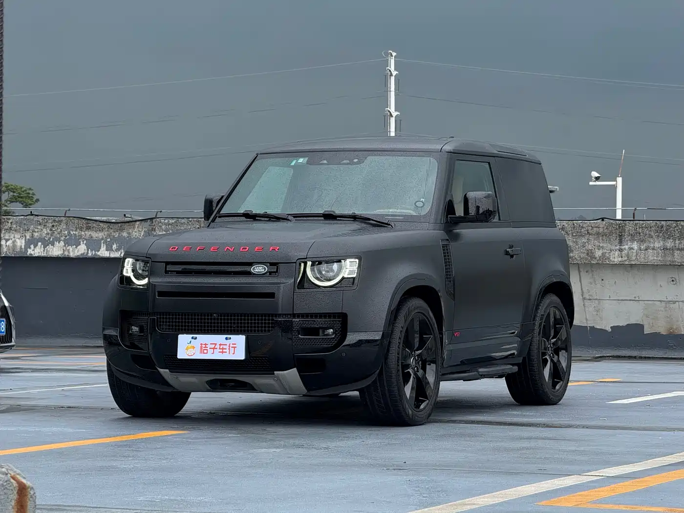 Land Rover Defender 2024 90 5.0T V8 фото 2