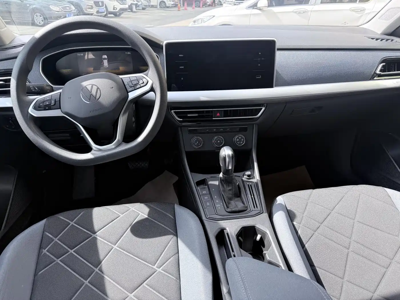 Volkswagen Lavida 2023 1.5L Auto Delight Edition фото 13