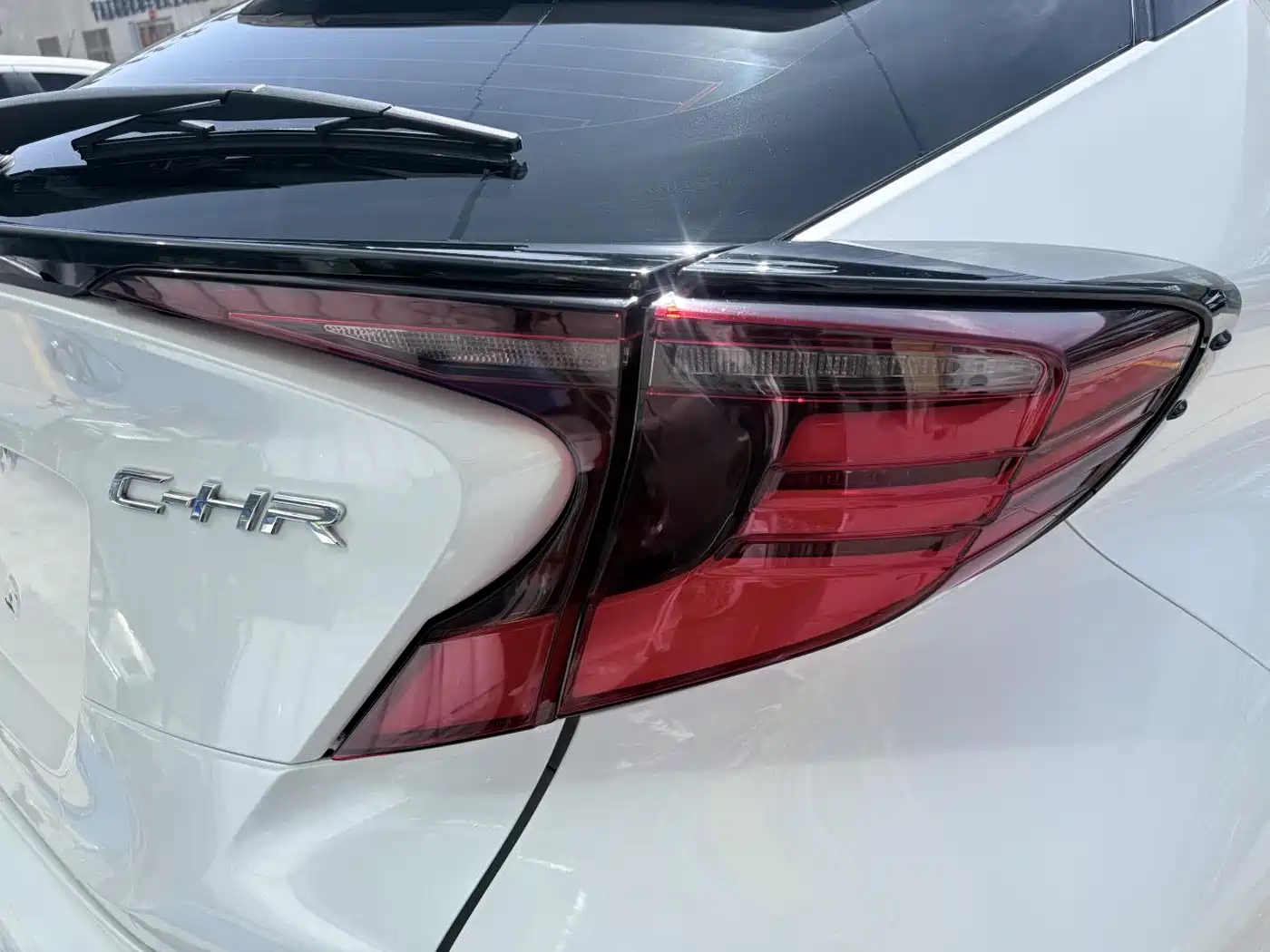 Toyota C-HR 2023 Model 2.0L Luxury Edition фото 21