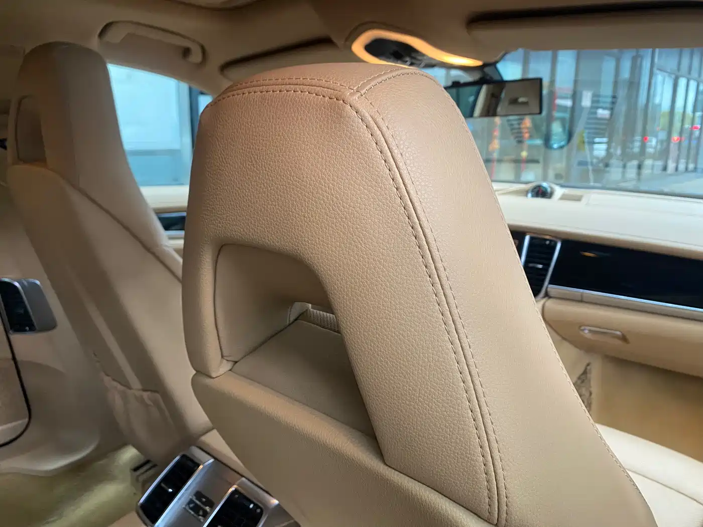 Porsche Panamera 2010 Panamera 4 3.6L фото 29