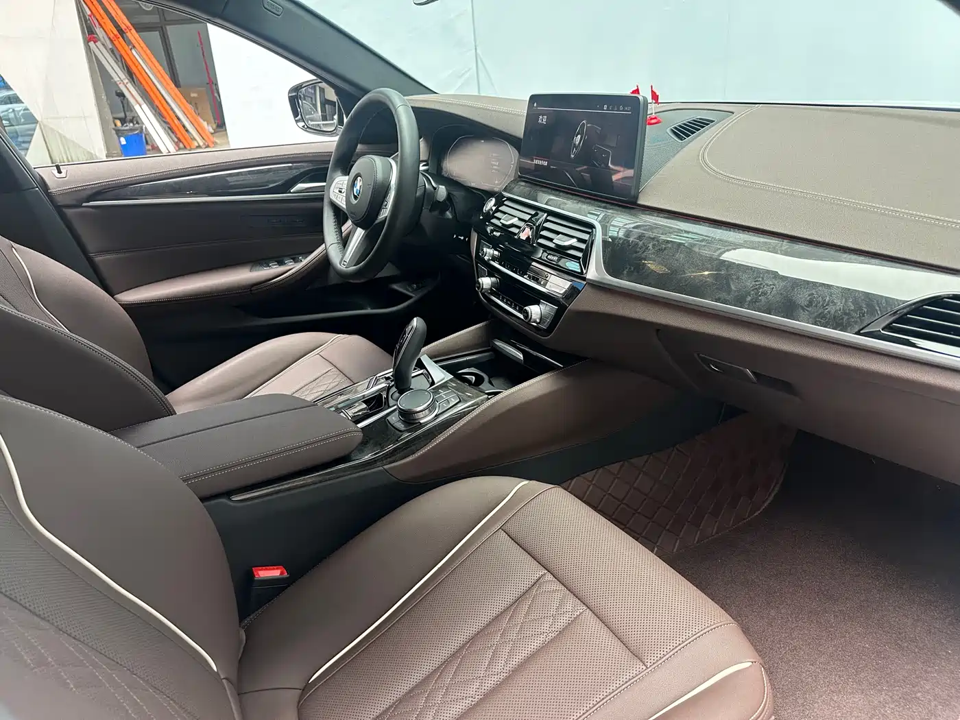 BMW 5 Series 2022 525Li M Sport Package фото 7