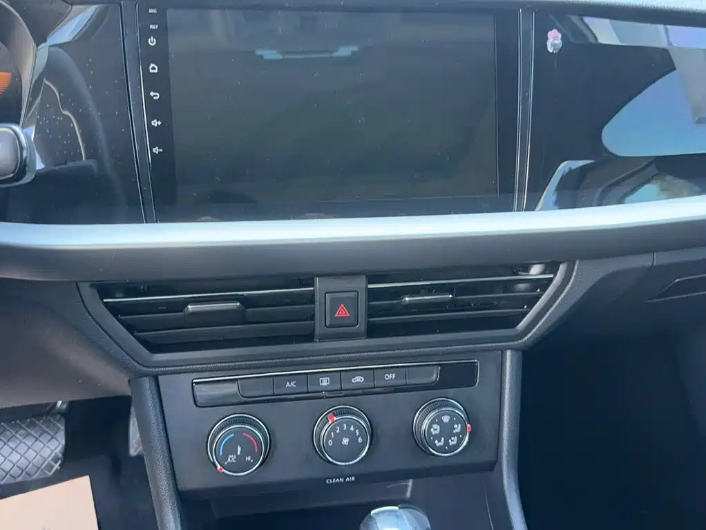 Volkswagen Lavida, миниатюра 6