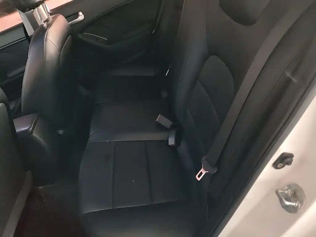 Kia K3 2017 1.6L Automatic 15th Anniversary Special GLS фото 17