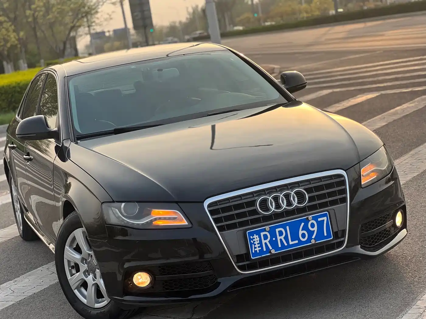 Audi A4L 2011 2.0 TFSI Technology фото 16