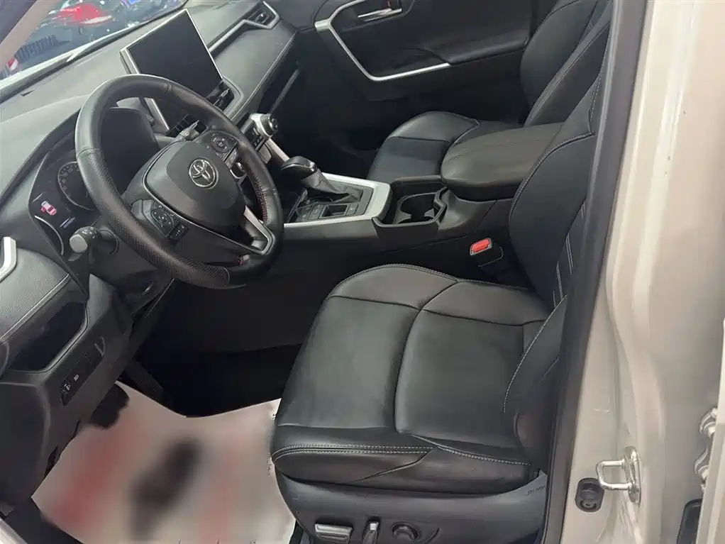 Toyota Wildlander 2020 Dual Engine 2.5L E-CVT FWD Luxury фото 8