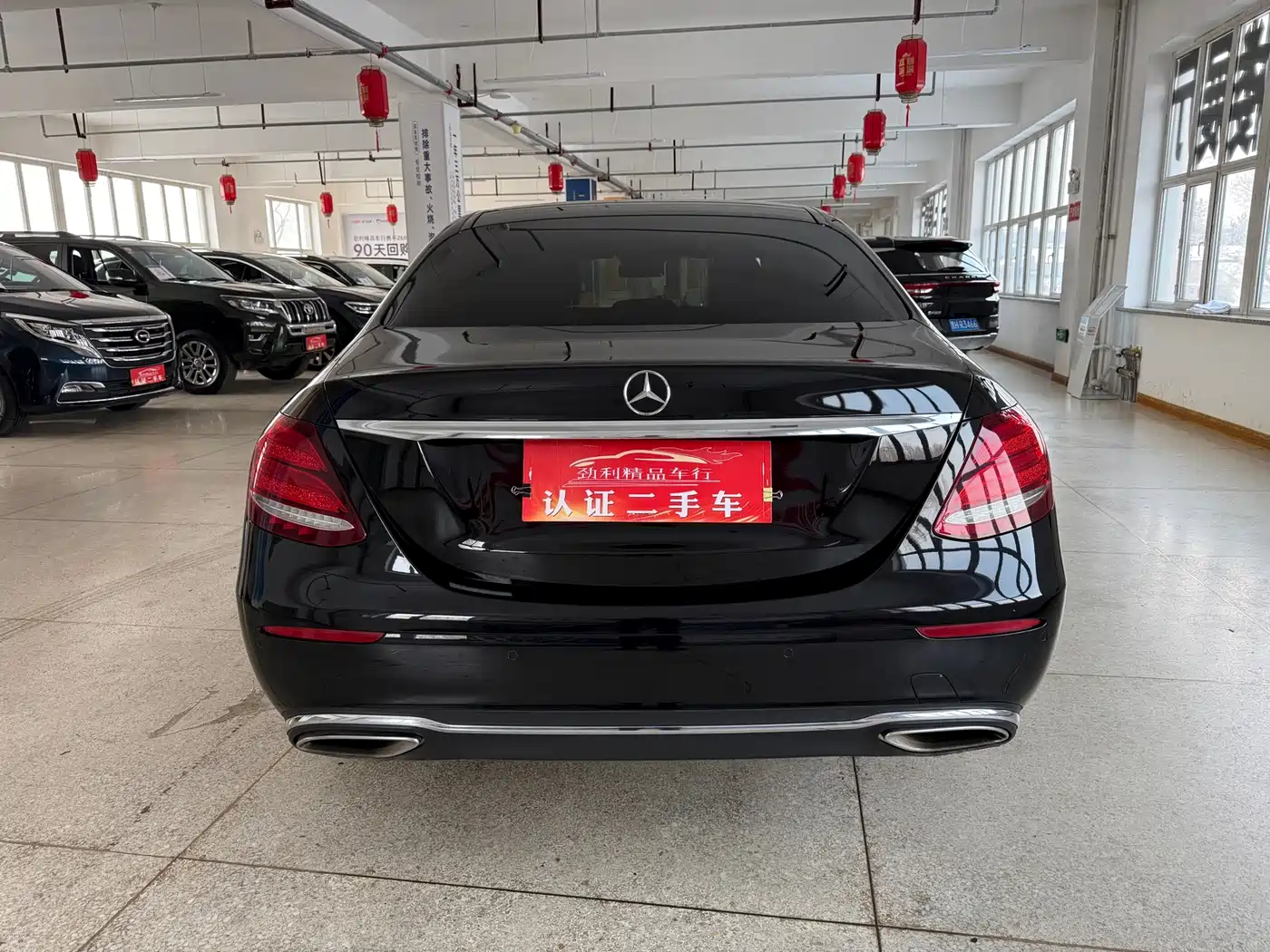 Mercedes-Benz E-Class 2016 E 300 L Luxury фото 7