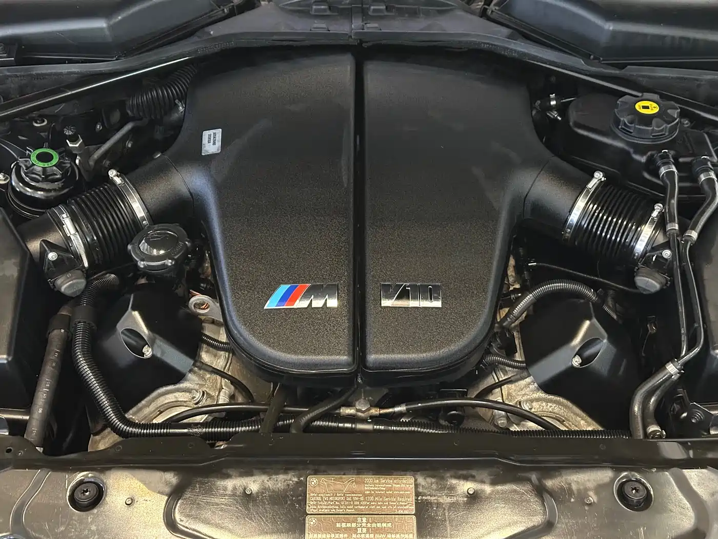 BMW M5 2005 Model M5 фото 23