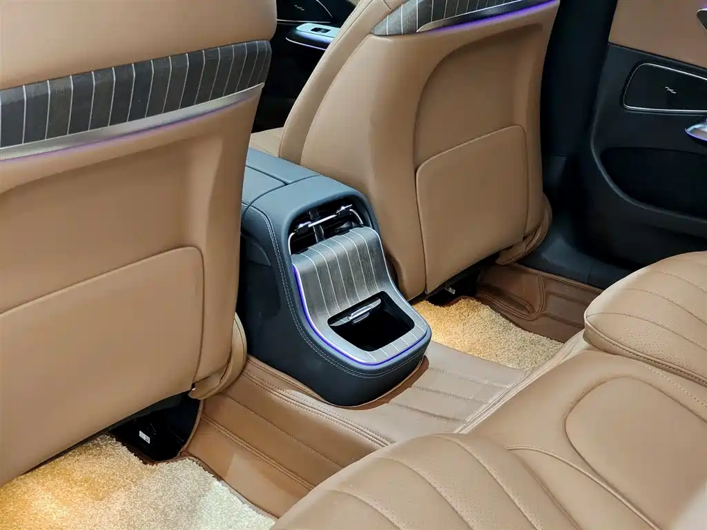 Mercedes-Benz E-Class 2025 E 300 L Fashion фото 9