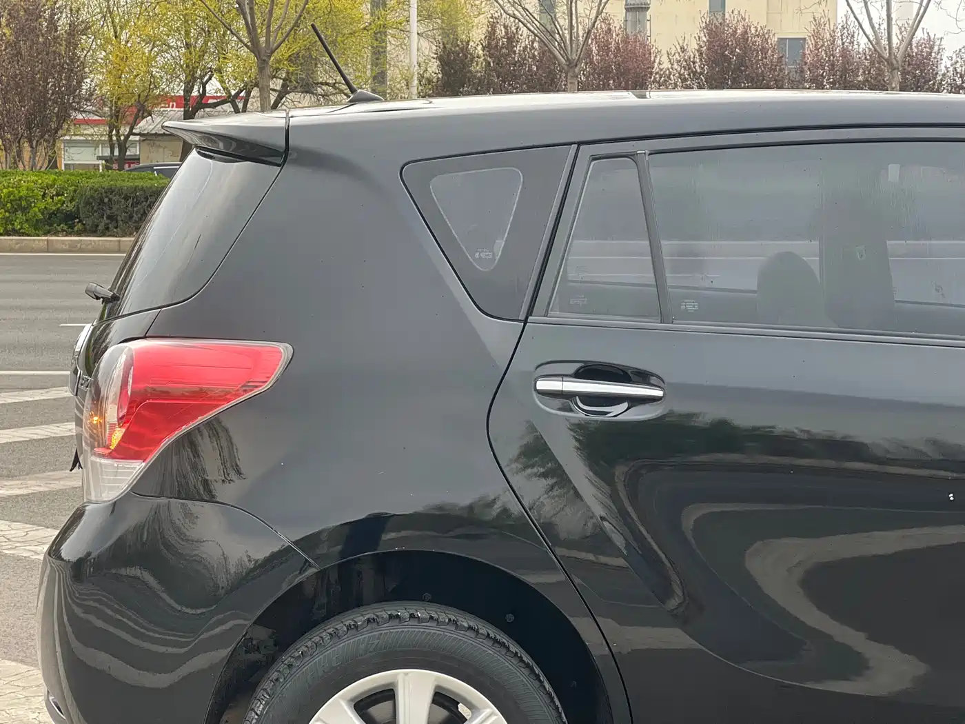 Toyota E'Z 2014 Xingyao 180E CVT Elite фото 15