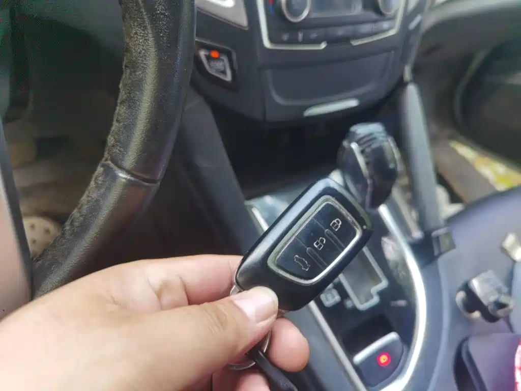 Dongfeng Aeolus Dongfeng Fengshen AX7 2016 2015 2.0L Automatic Smart Ease