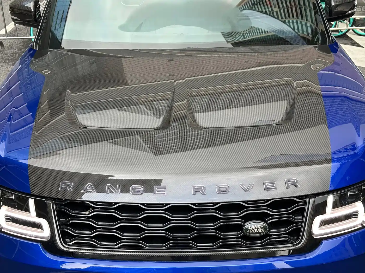 Land Rover Range Rover Sport 2022 5.0 SC V8 SVR фото 3