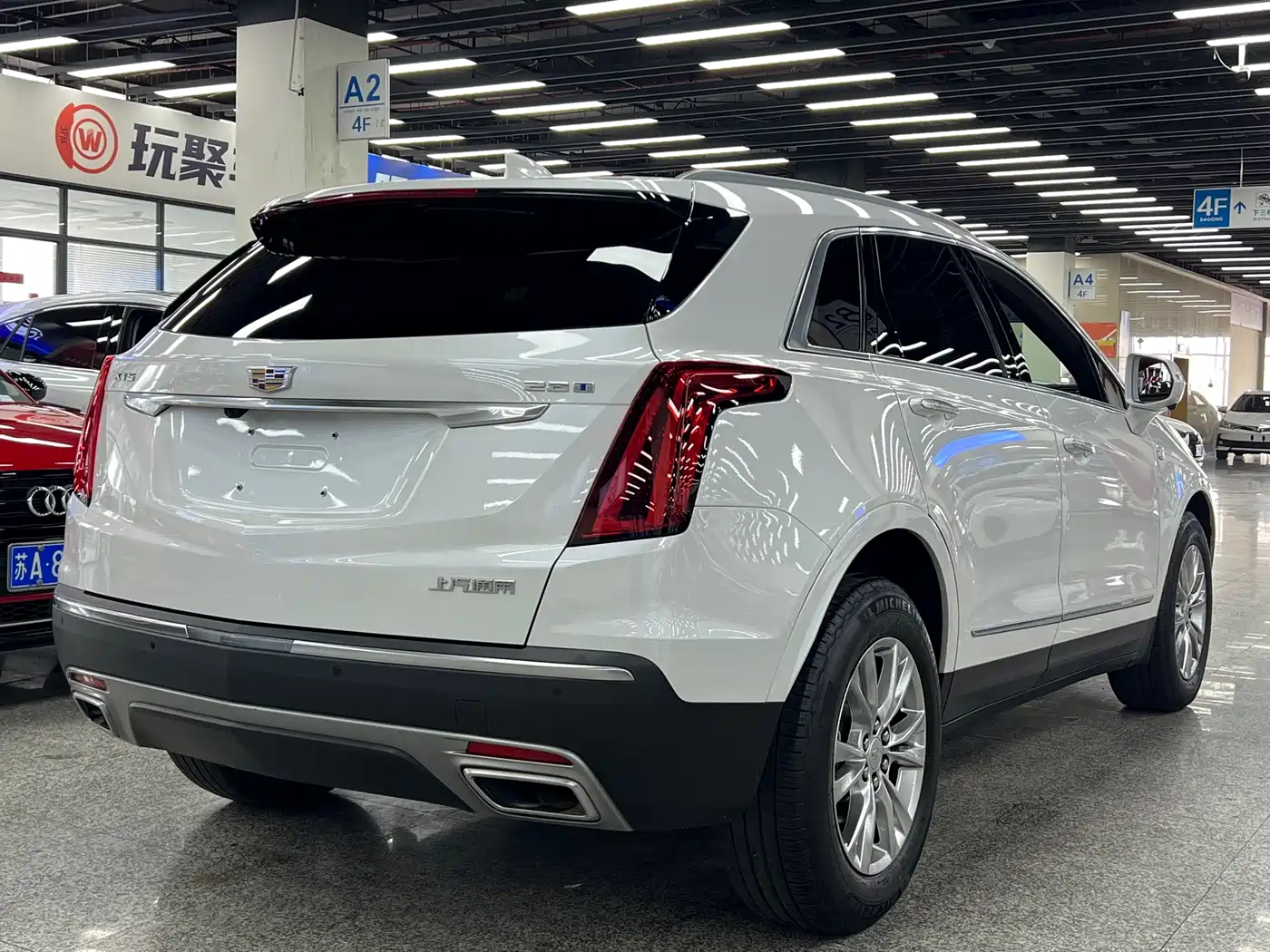 Cadillac XT5 2022 2.0T 2WD Luxury фото 38