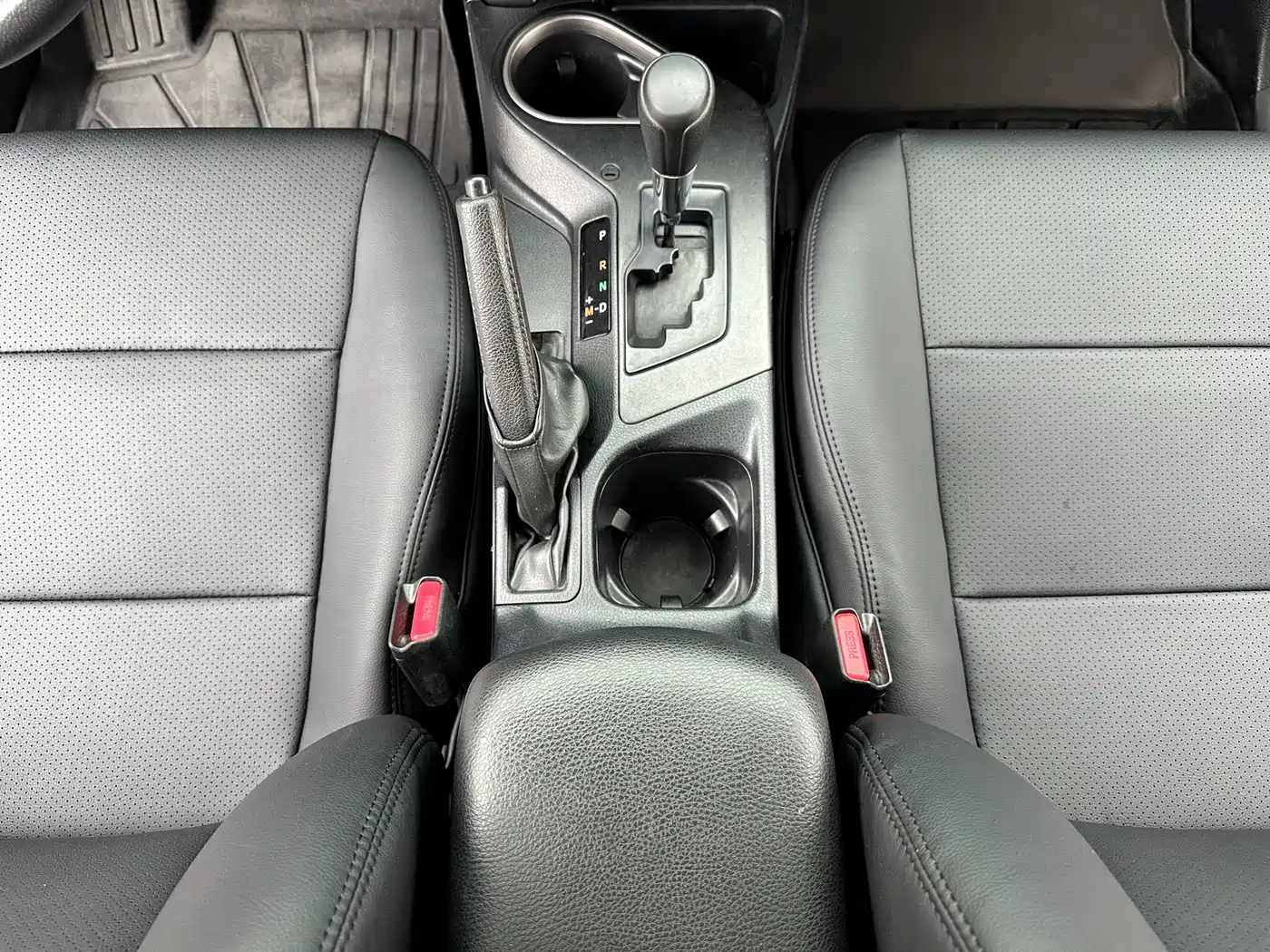 Toyota RAV4 Rongfang 2018 2.0L CVT 2WD Trend X Edition фото 13