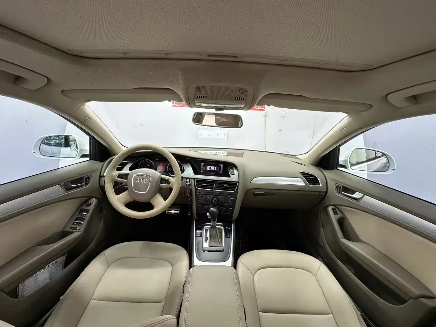 Audi A4L 2012 2.0 TFSI Automatic Technology фото 9