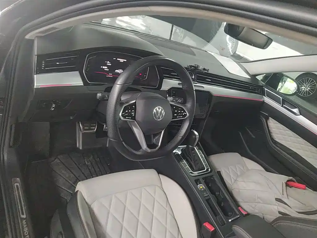 Volkswagen Magotan 2024 2 Million Units Public Sharing Edition 330TSI DSG Luxury фото 10