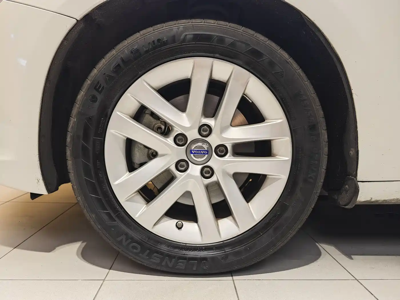 Фото 5 - Volvo S60