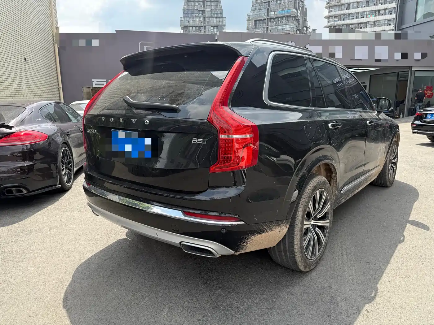 VOLVO XC90