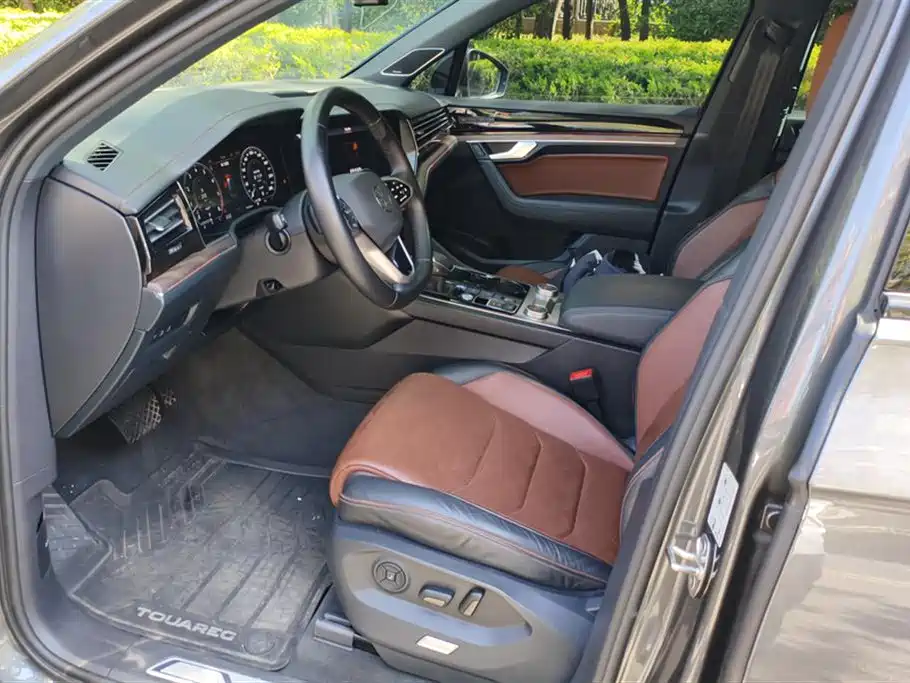 Volkswagen Touareg 2021 3.0TSI R-Exclusive фото 9
