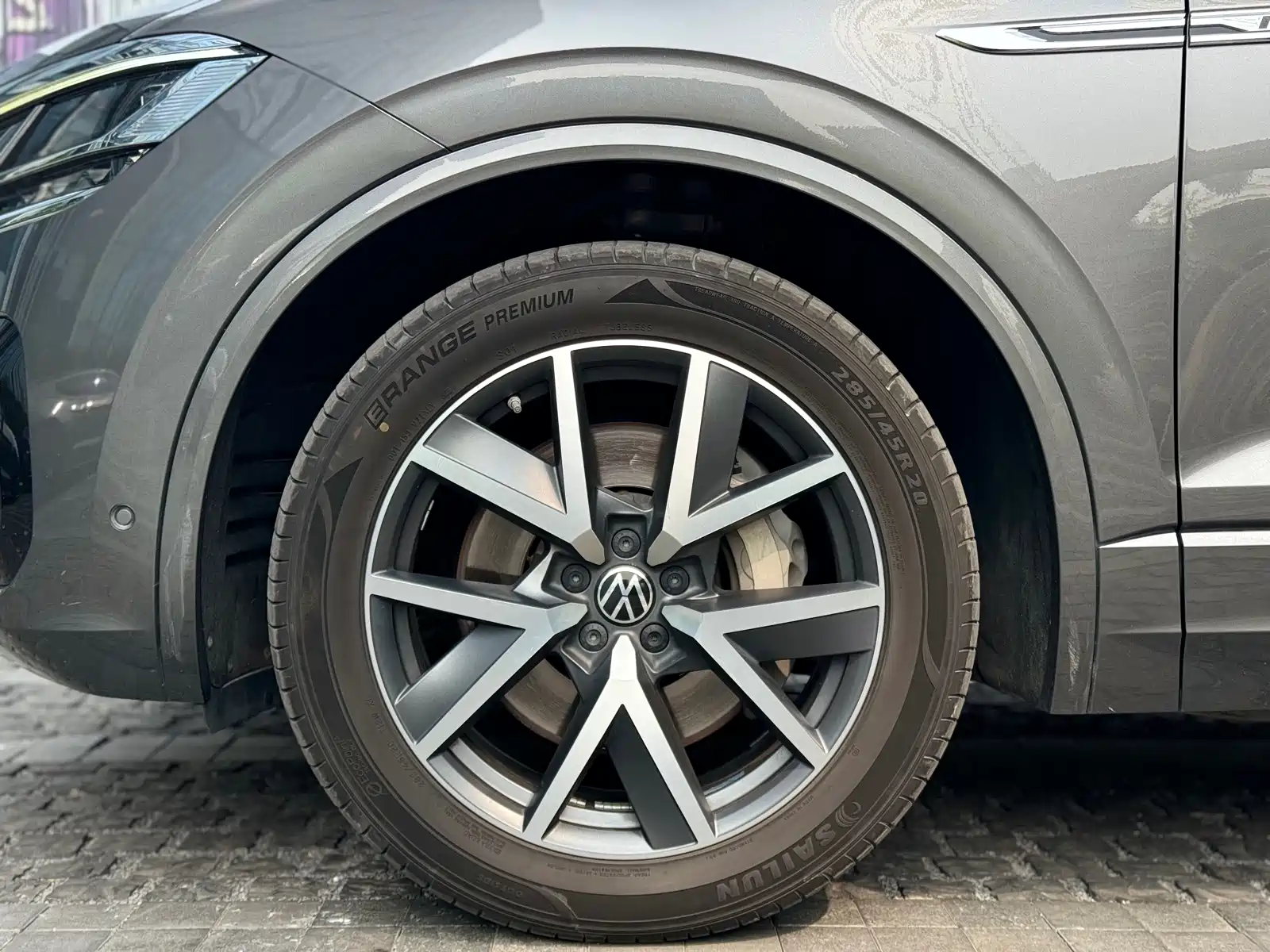 Фото 8 - Volkswagen Touareg