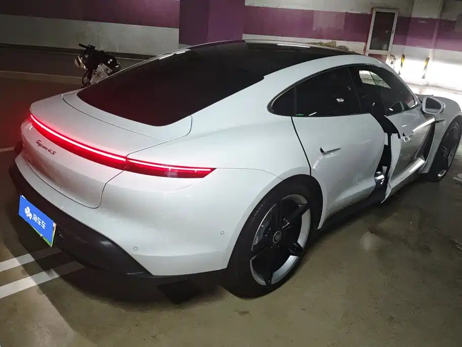 Porsche Taycan 2020 2019 Taycan 4S