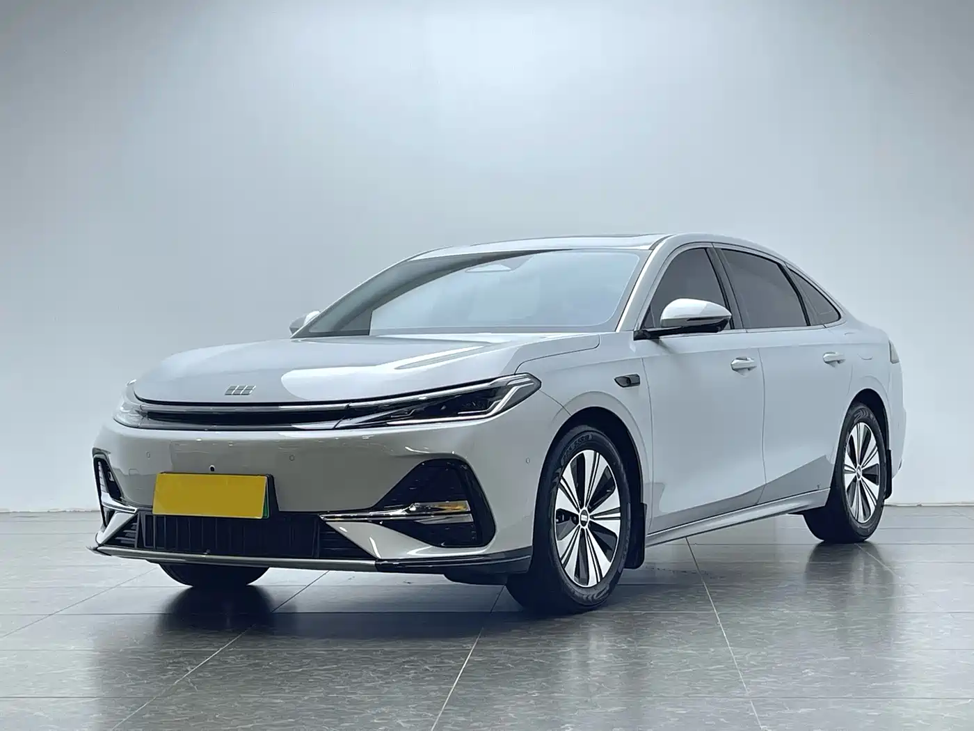 Geely Galaxy Galaxy A7 2025 EM-i 150km Explorer+ Edition