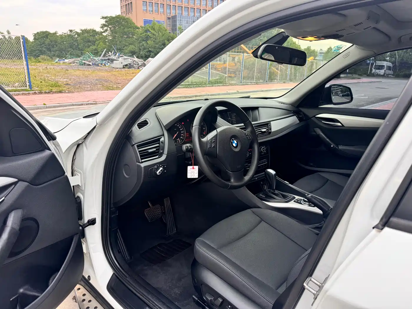 BMW X1 (Import) 2012 sDrive18i Luxury фото 12