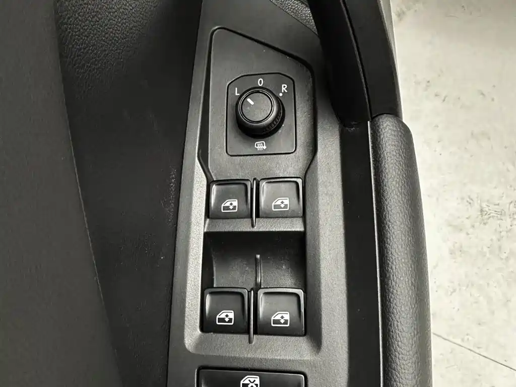 Volkswagen Tharu 2022 280TSI 2WD Comfort фото 16