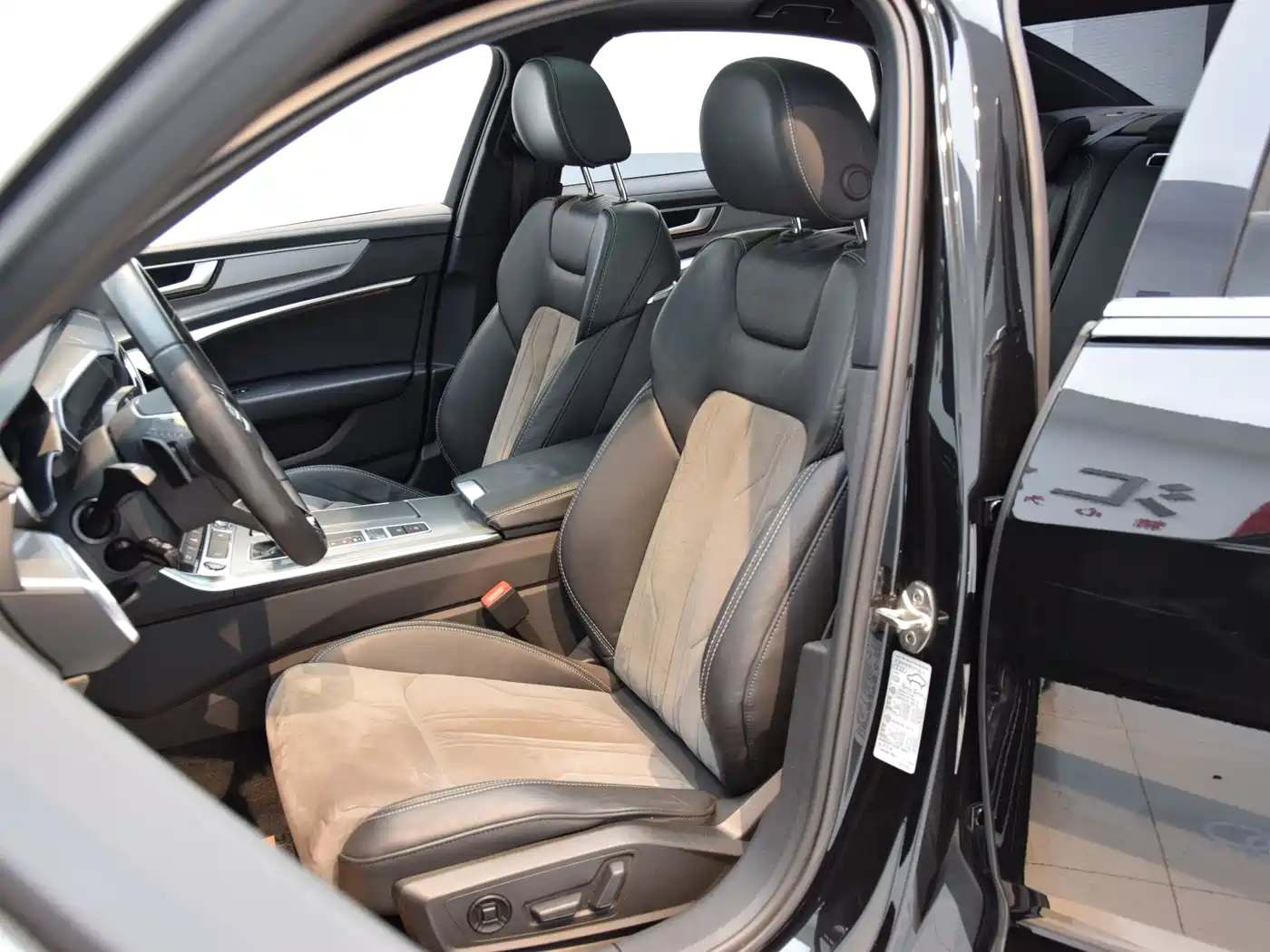 Audi A6L 2022 45 TFSI Premium Dynamic фото 7